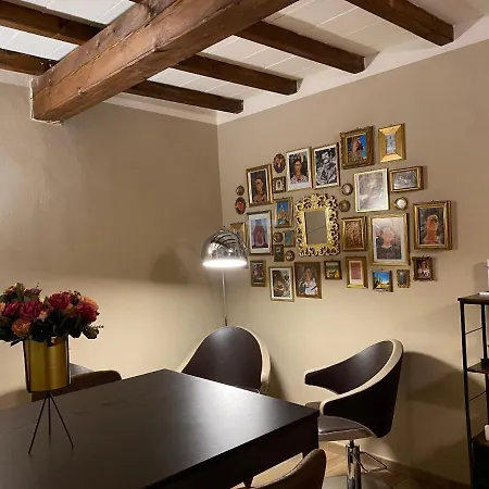 Frida Apartamento Parma